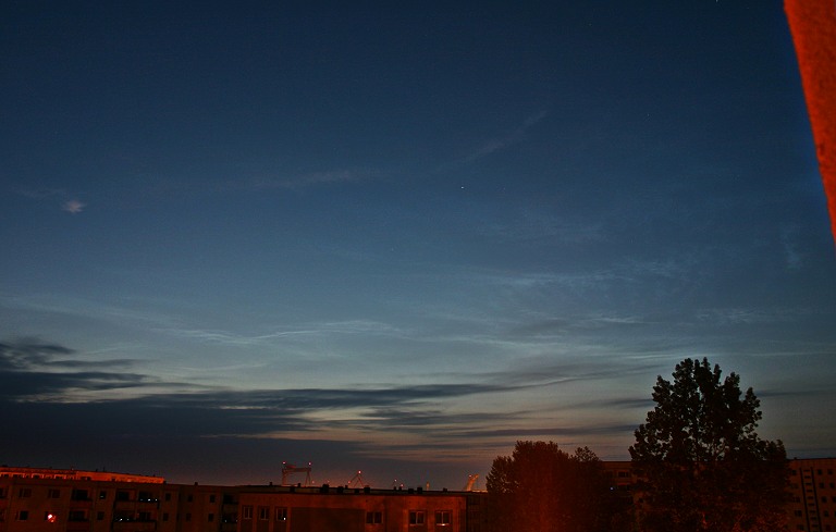 fading NLC up to height Capella + some cirrus above
